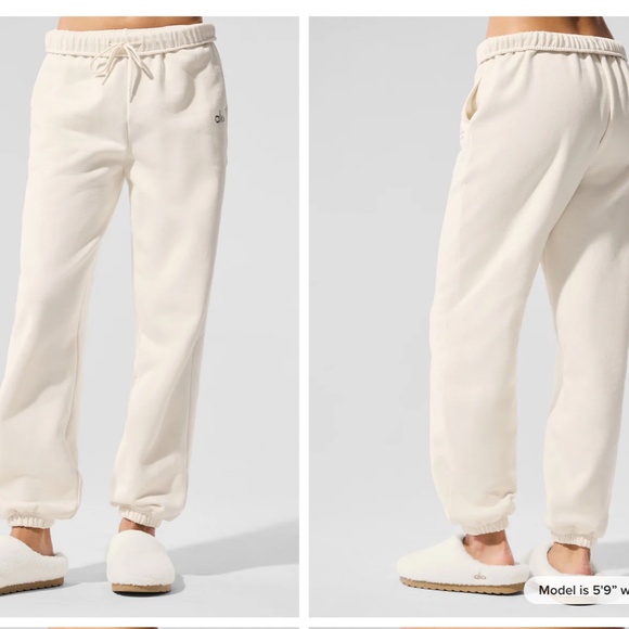 Alo Accolade Sweatpant in Ivory - Picture 1 of 11